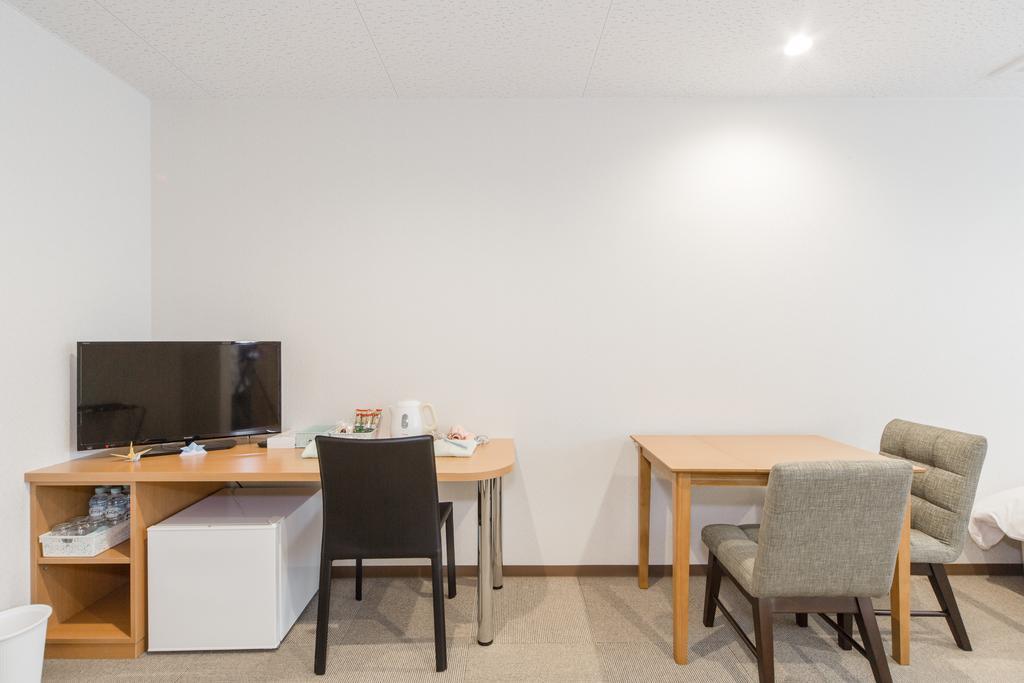 Shijo Omiya Guesthouse And Hotel Киото Экстерьер фото