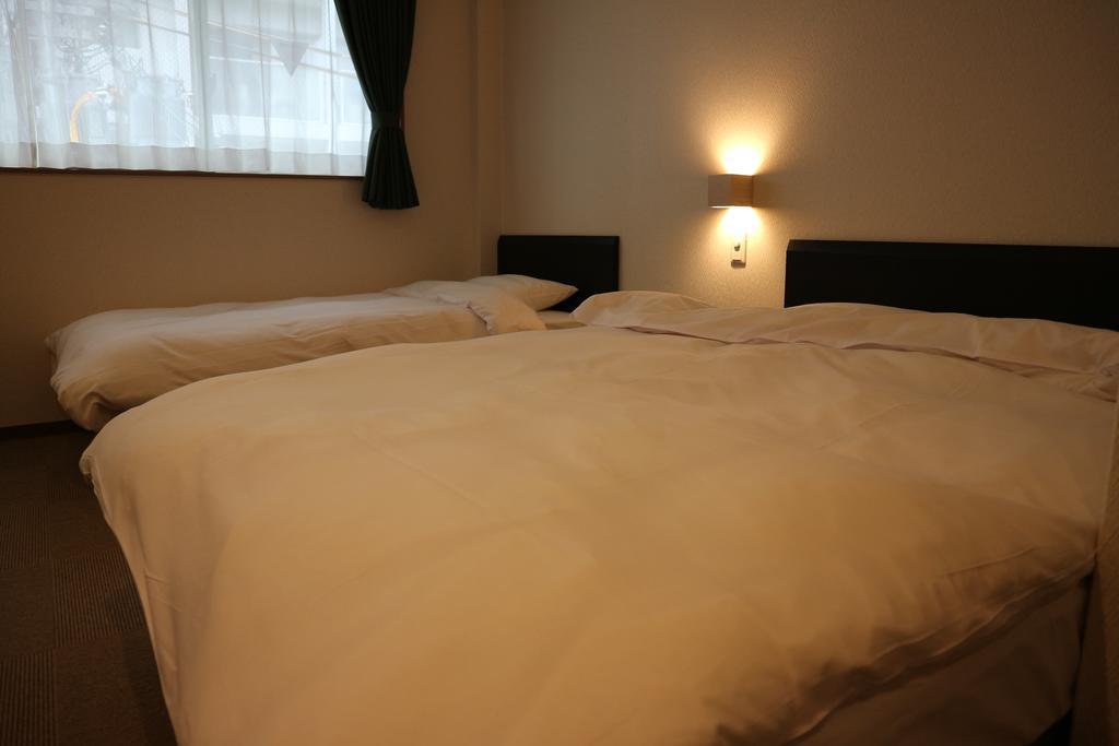Shijo Omiya Guesthouse And Hotel Киото Экстерьер фото