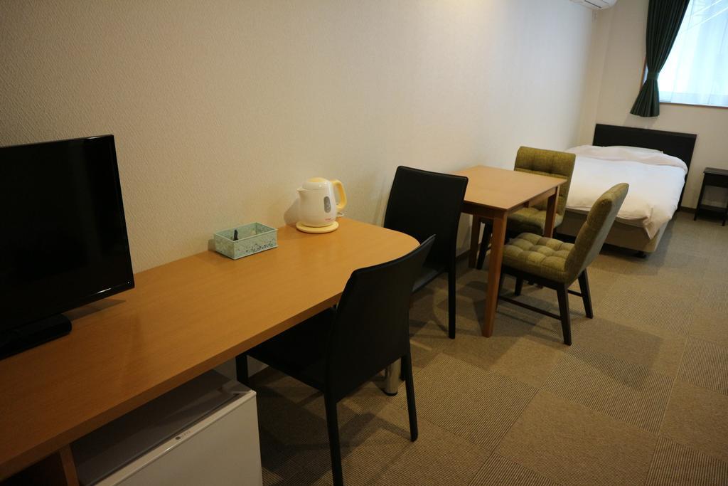 Shijo Omiya Guesthouse And Hotel Киото Экстерьер фото