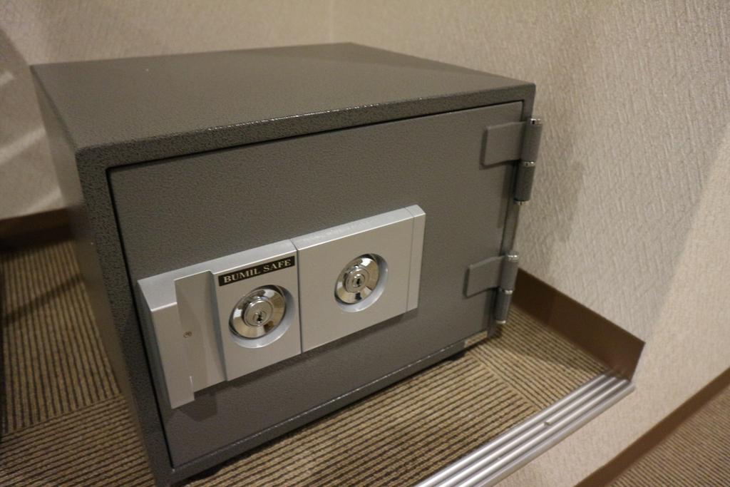 Shijo Omiya Guesthouse And Hotel Киото Экстерьер фото